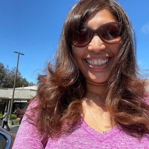 Meet your Posher, Shruti